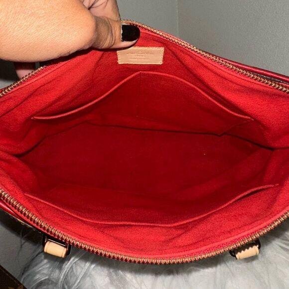 Louis Vuitton Pallas MM Monogram - Picture 13 of 16